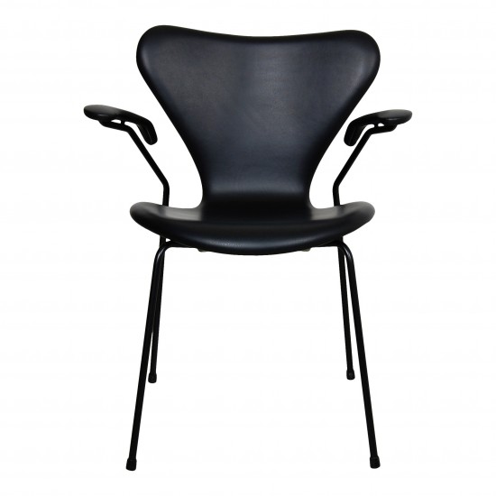 Buy Arne Jacobsen 3207 Seven chair leather and black frame CPH